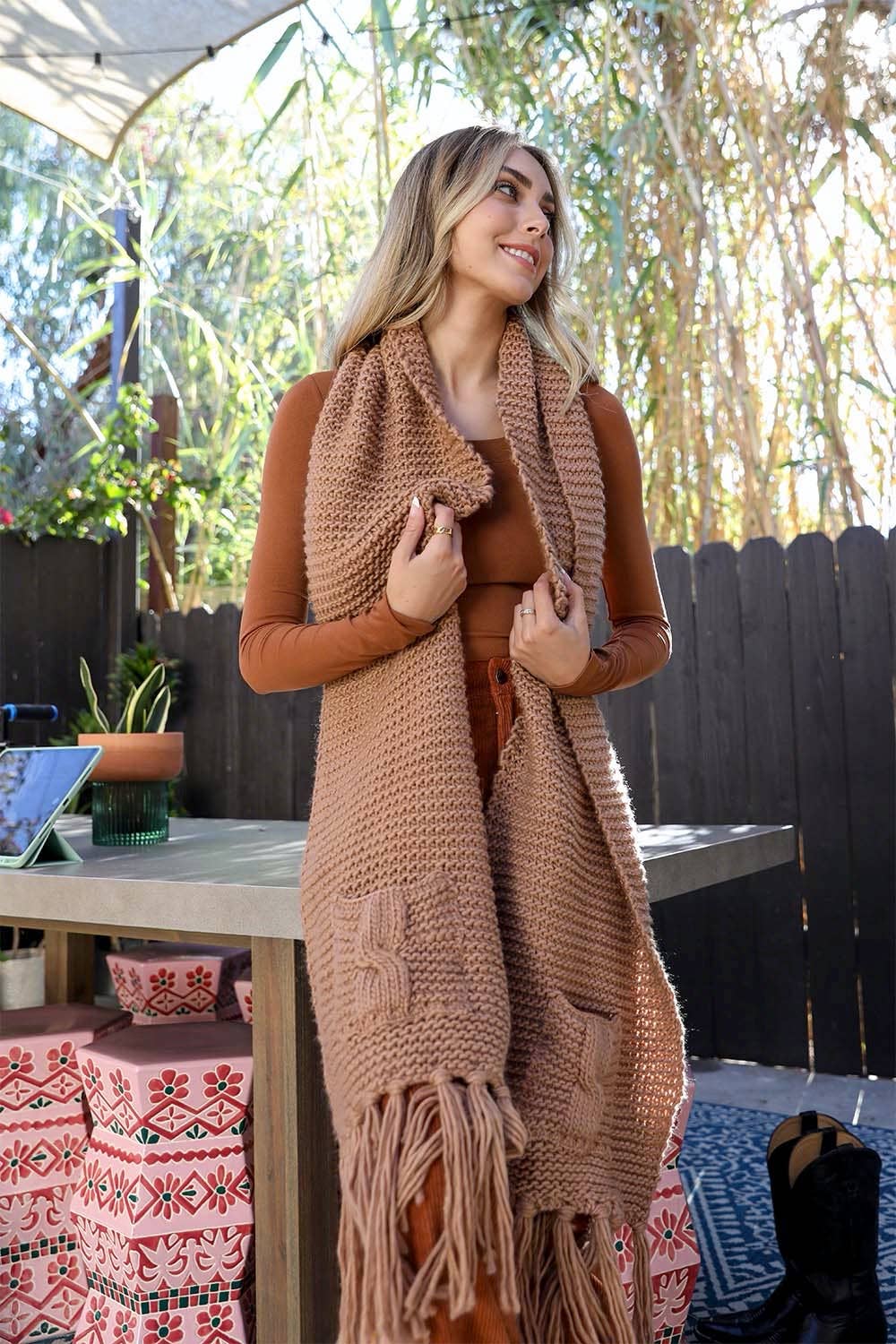 Oversized Two Pocket Tassel Scarf: Blush