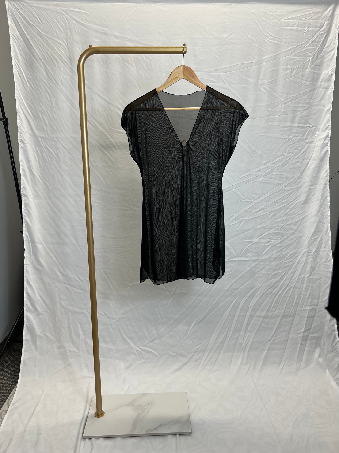 Linked Ring Sheer Cover Up