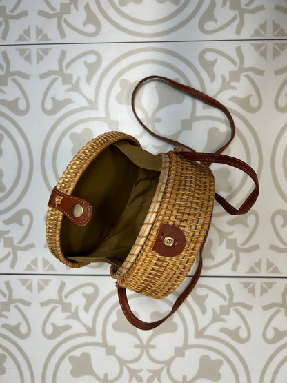 Wicker Rattan Boho Clam Purse