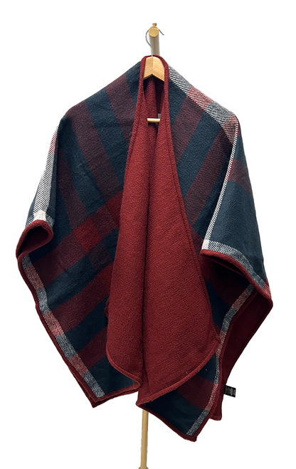 Fleece Plaid Print Ruana
